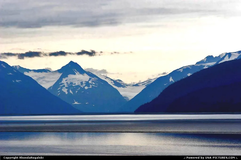 Magnificent arrangement of blues and grays in Turnagain Arm along the Seward Highway ju...