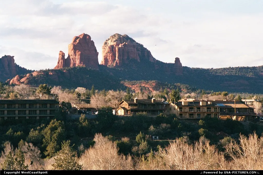 Arriving Sedonna, often nicknamed Red Rock Country.