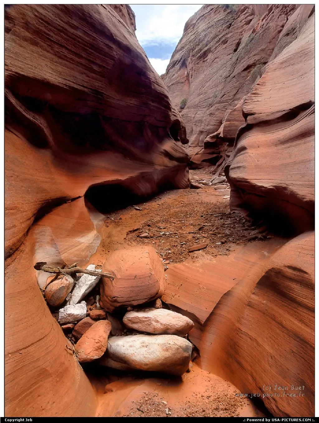 Slot canyon