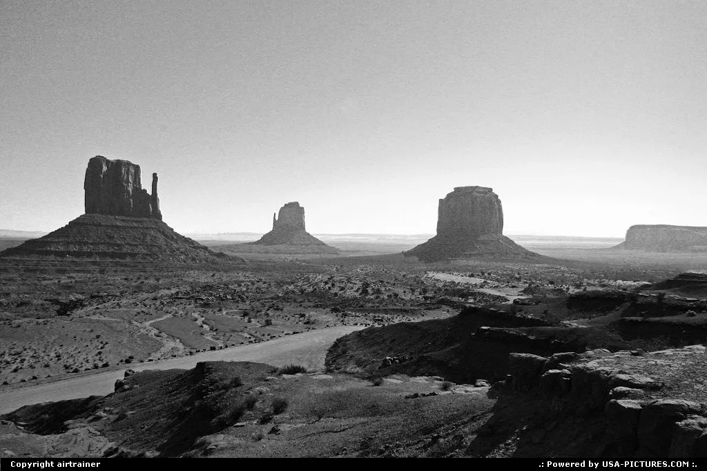 Monument Valley, the entrance of the park.