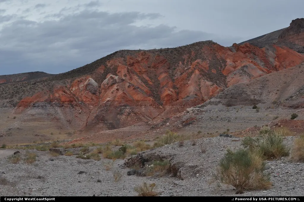 Southwest colors somewhere on the Kingman wash