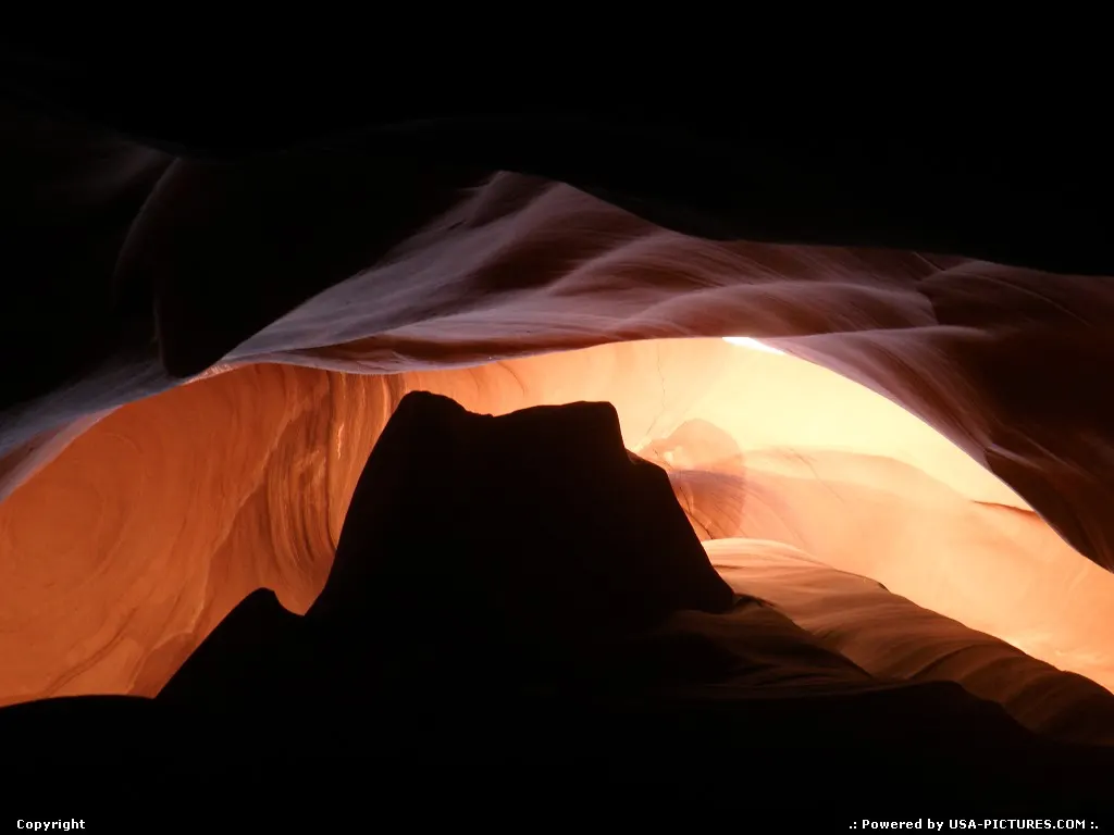 Inside UPPER ANTELOPE CANYON