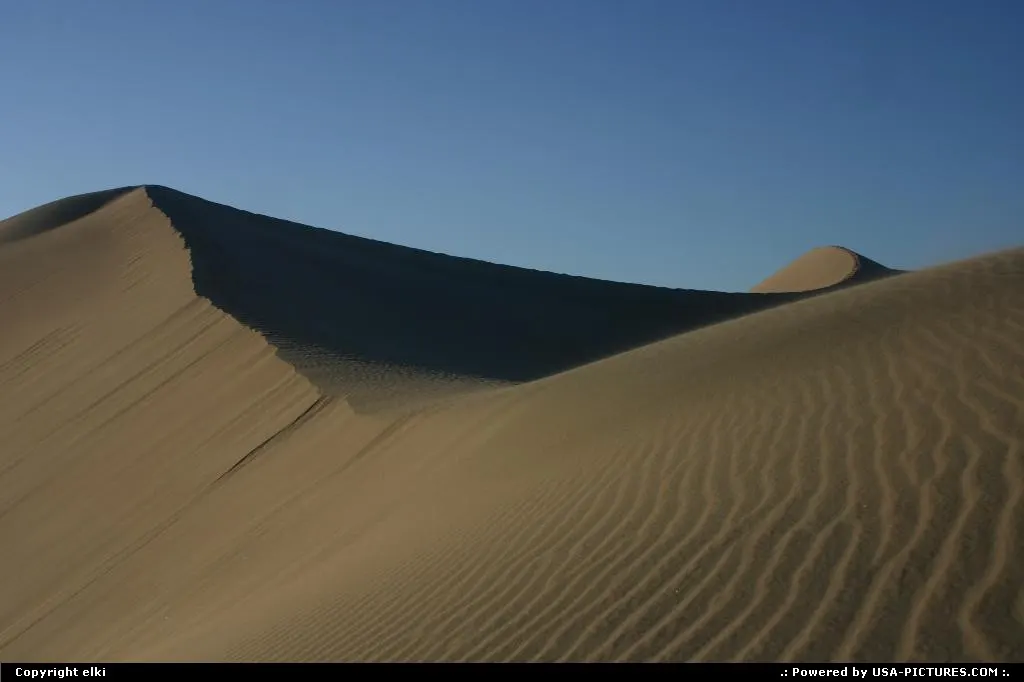 Death Valley Vallée de la mort sand dunes