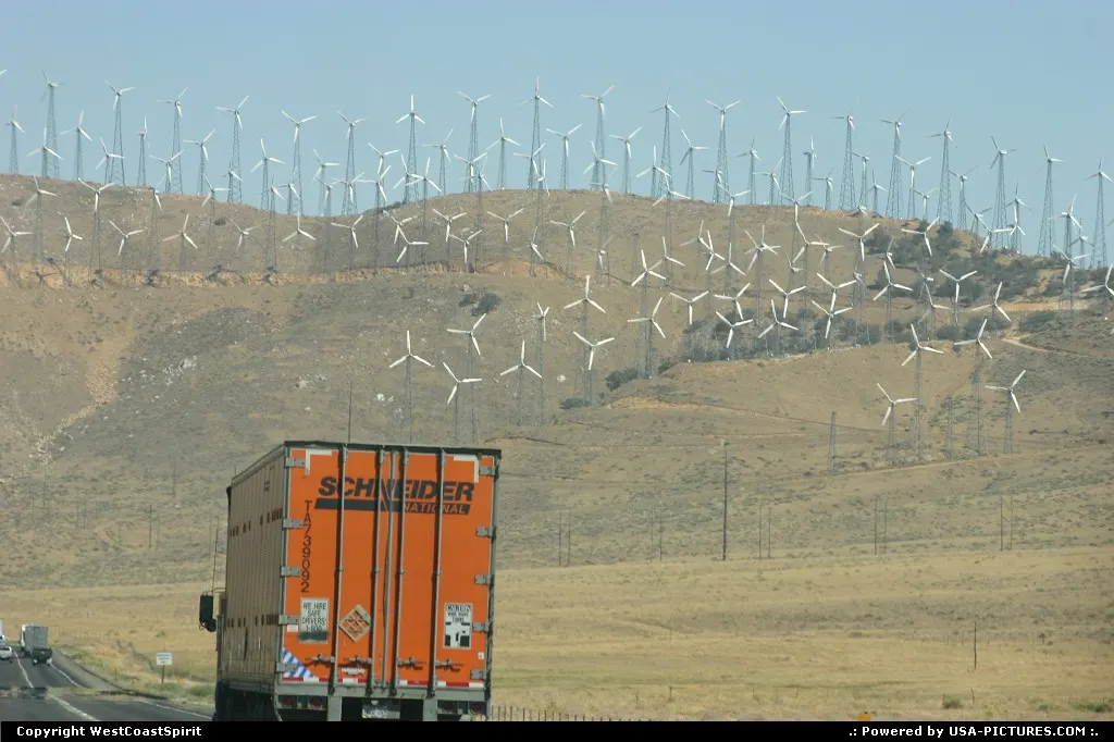Wind mills from the freeway, on the road to Las Vegas