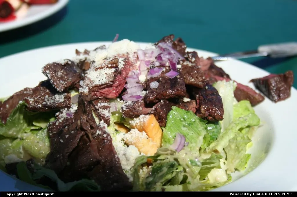 Amazing lunch at the Mobil Gas Station, at the very beginning of the Tioga Pass.