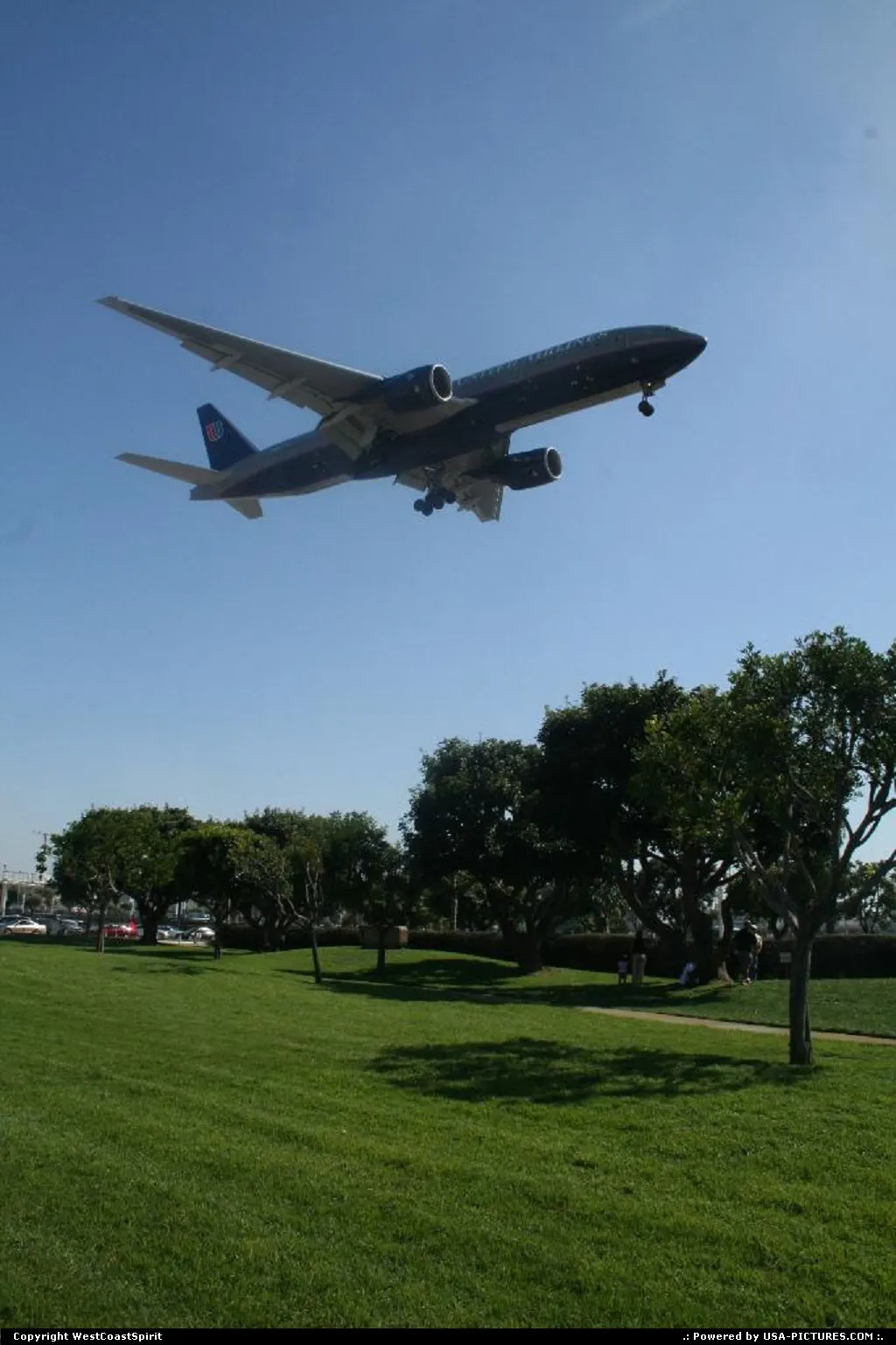 Planes watching around LAX.