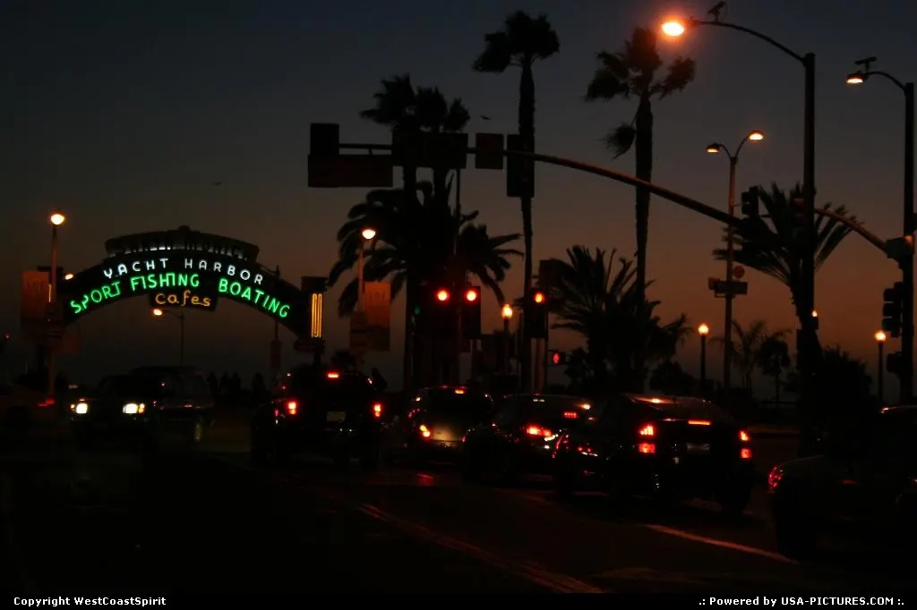 Sunset at the Pier, Santa Monica Beach. California Dreamin'!