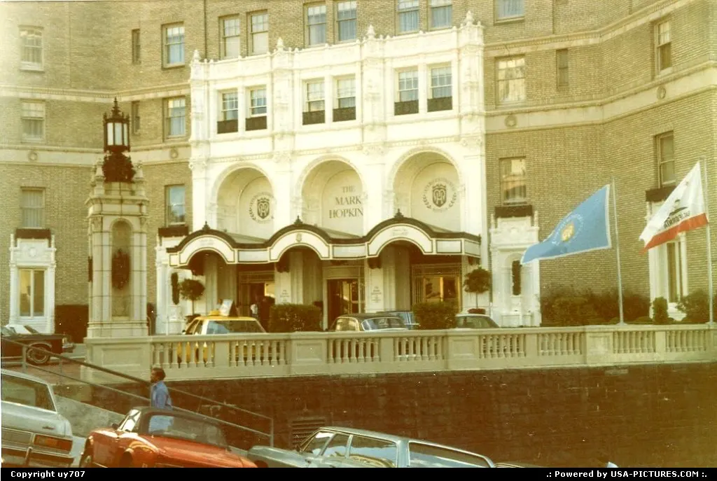 The Mark Hopkins' customer entrance.