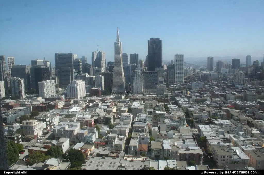 Overview of dowtown San Francisco from the coit tower