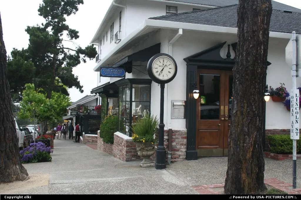 Well, king of luxury clock in the carmel street