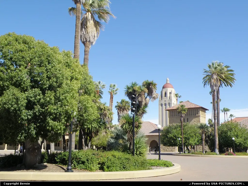 Stanford University and its mexican architecture