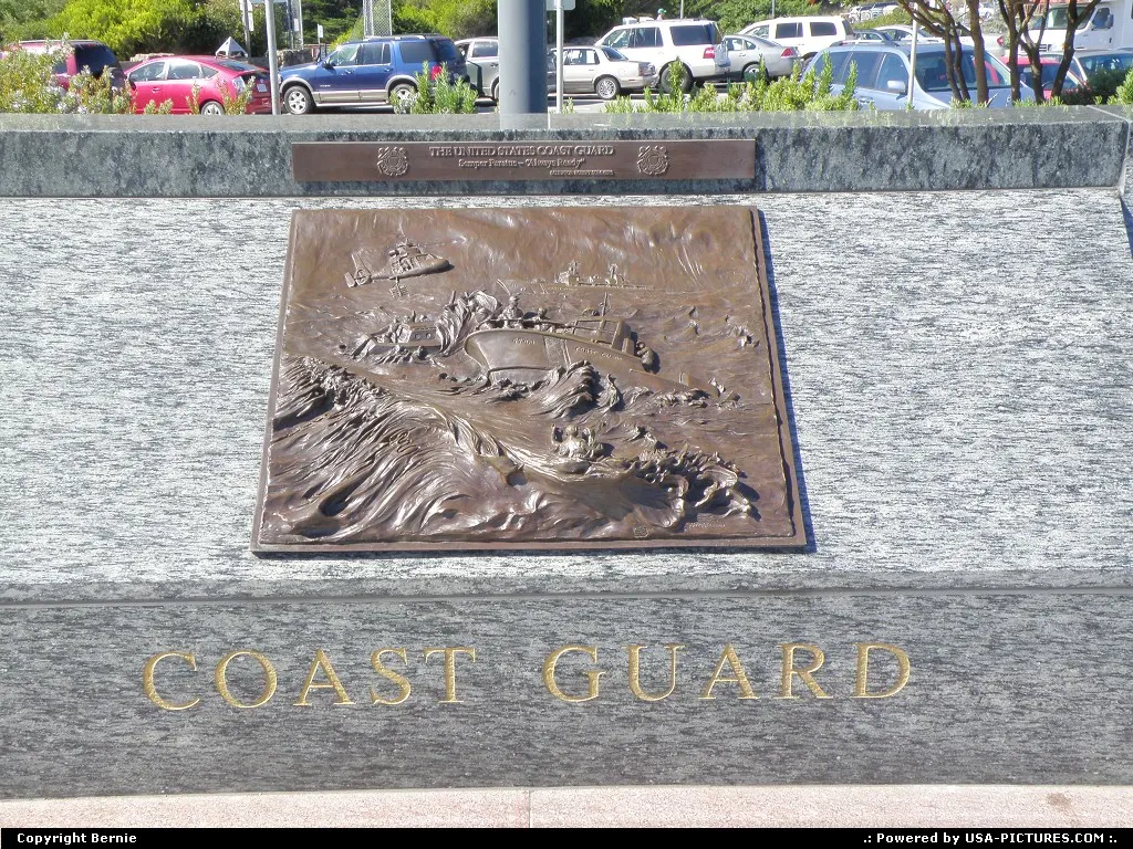 Marine memorial at Vista Point, north bank of Golden Gate Bridge