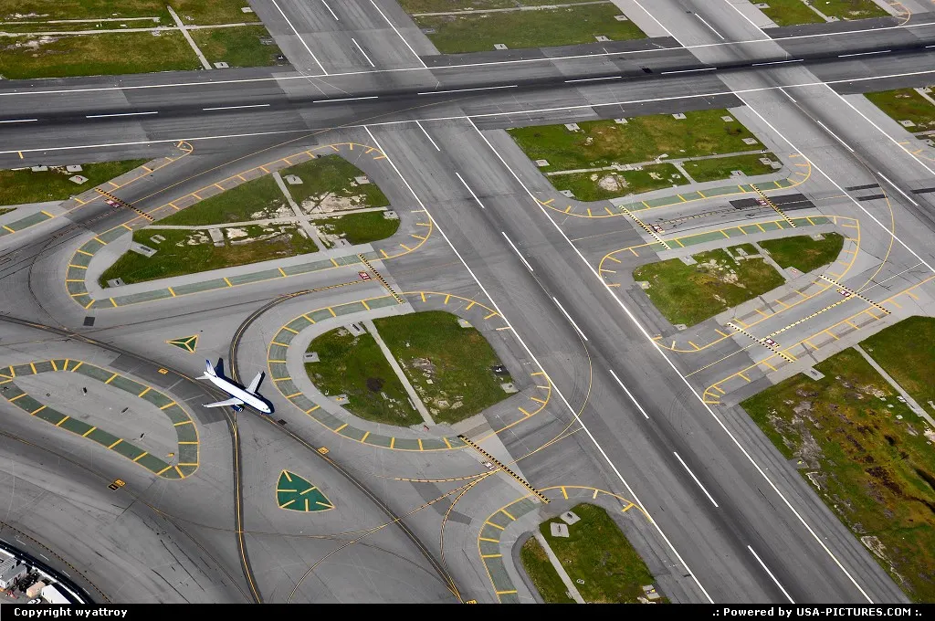 flying above SFO