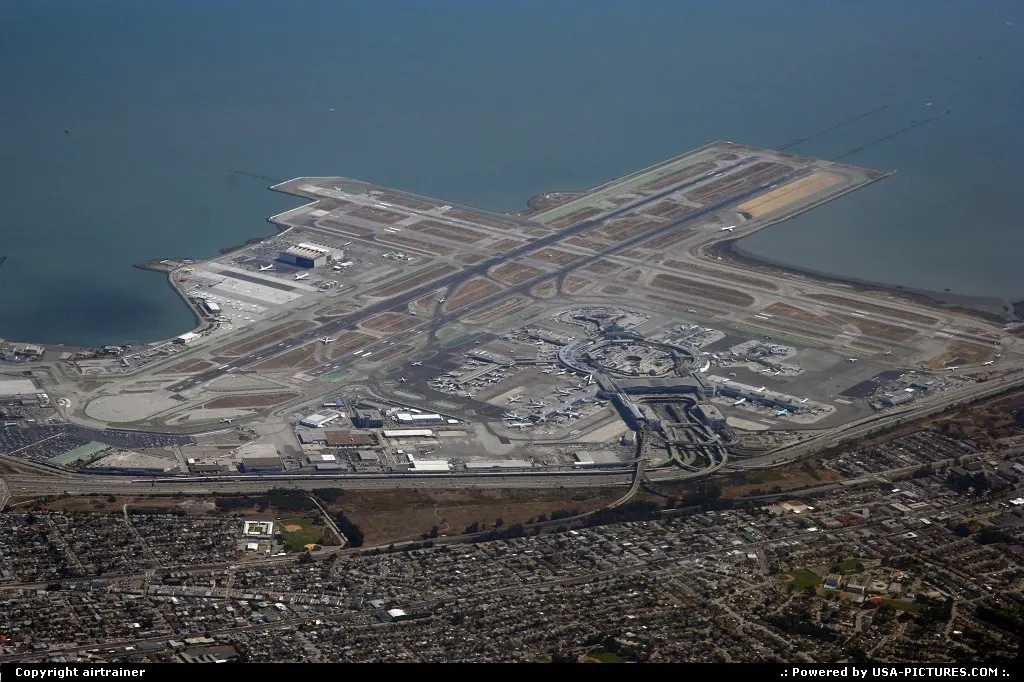 Overview of SFO international airport