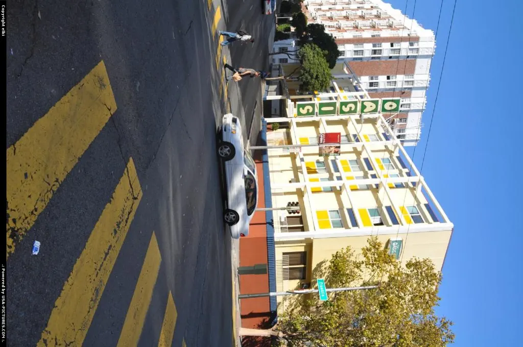 collorfull building in san francisco