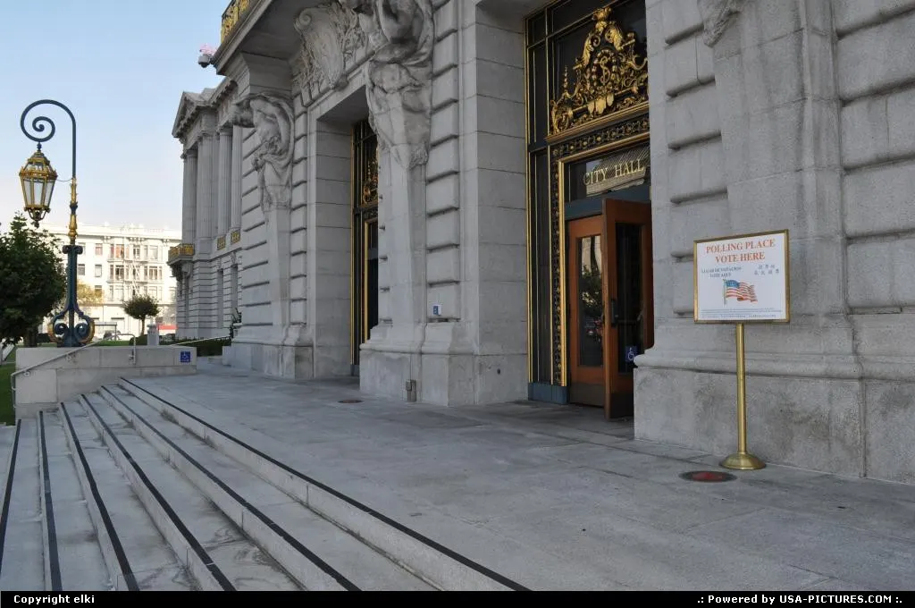 city hall entrance san francisco california