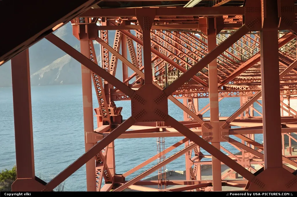 Golden Gate bridge ... under !!!