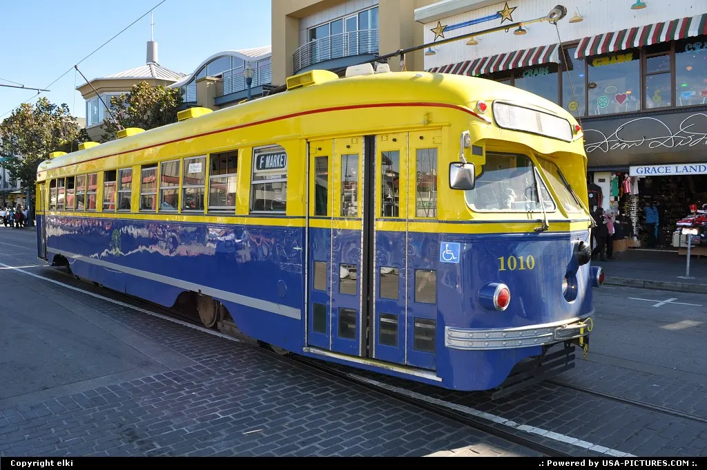 street car at san fransisco