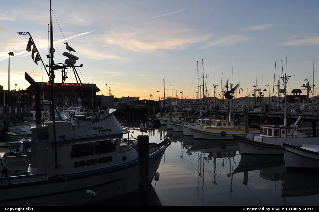 sun set on fishermanwharf