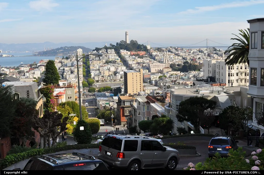 Entering the crookedest famous part of lombard street