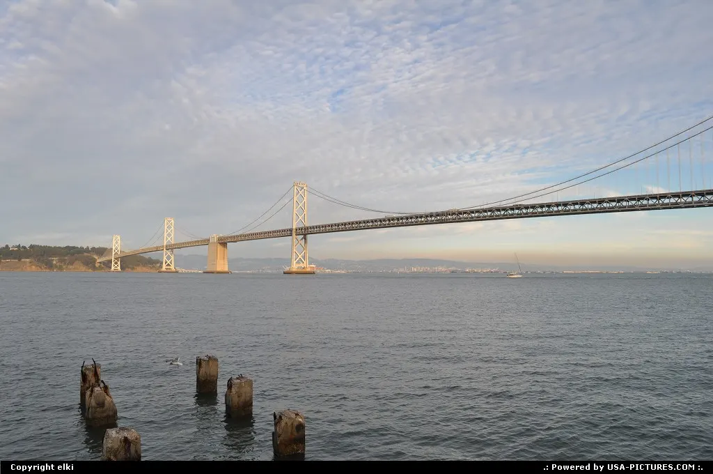 Oakland bridge from embarcadero. Not the golden gate but it have some appeal anyway.