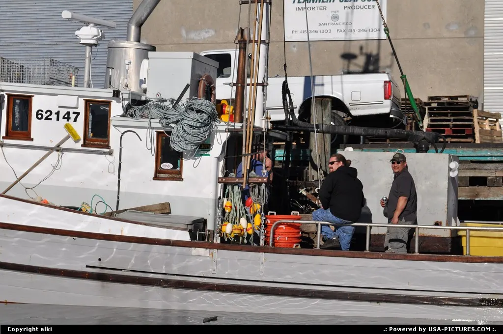 fishermanwharf, on the way to fish ?