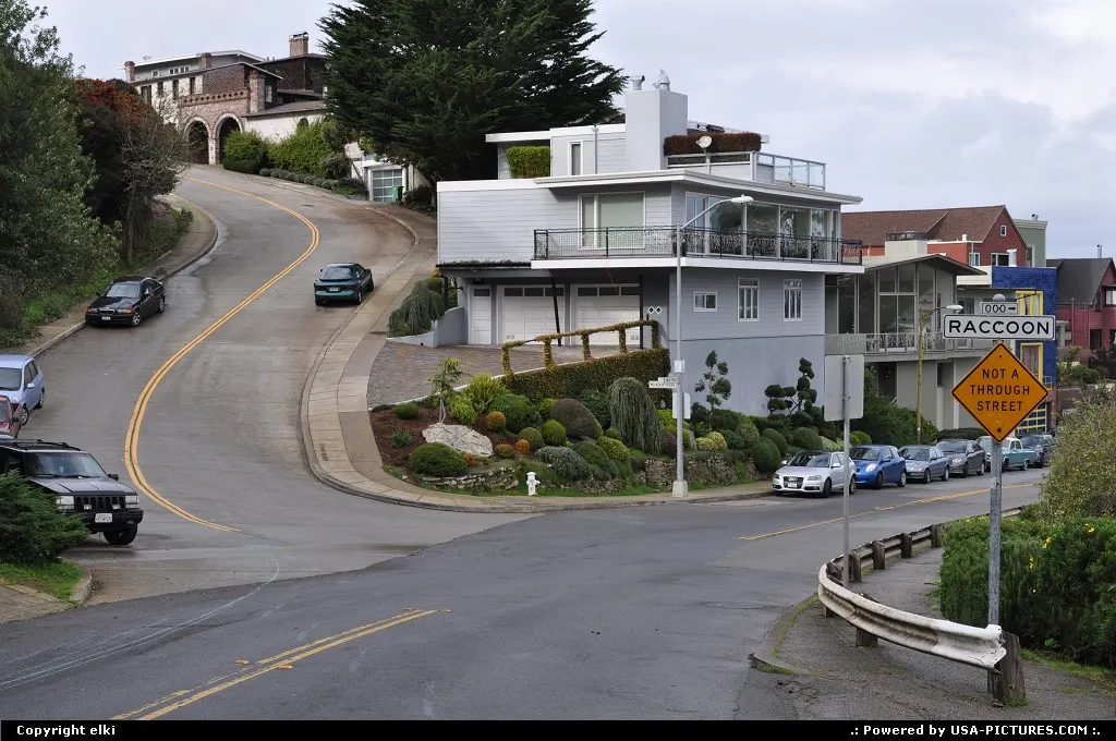 Neighborhood on the way to twin peaks