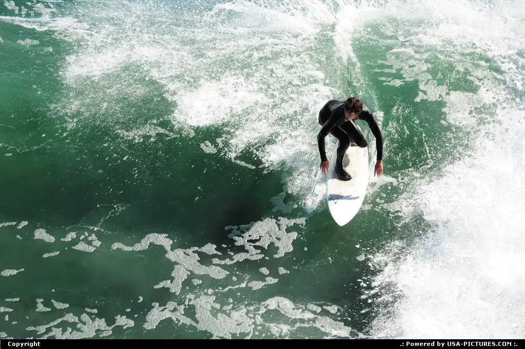 Surf in the USA @ Santa Cruz steamer lane, an amazing spot.