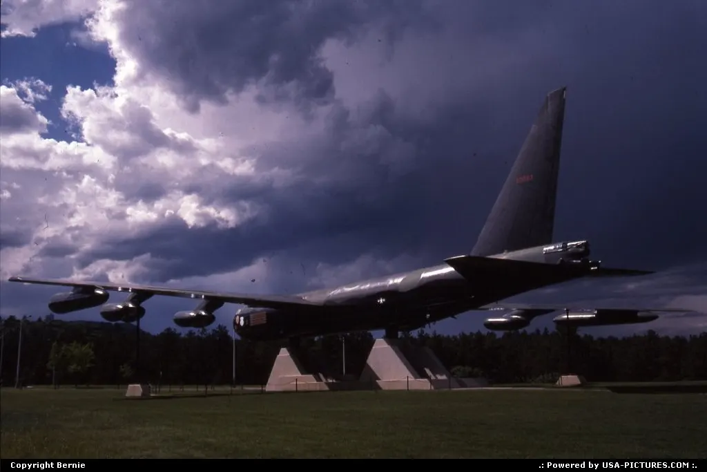 Impressive to meet this B-52 at the gate of Colorado Springs Air Force Academy !