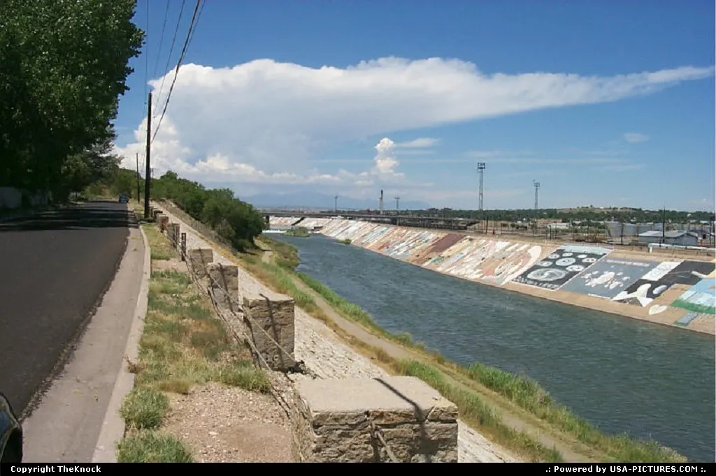 Pueblo Levee