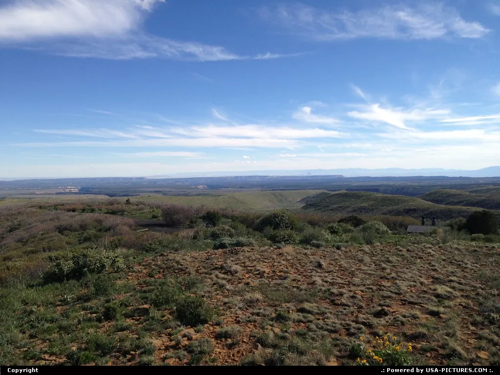 Overview of the valley, from the park entrance and near Park Point