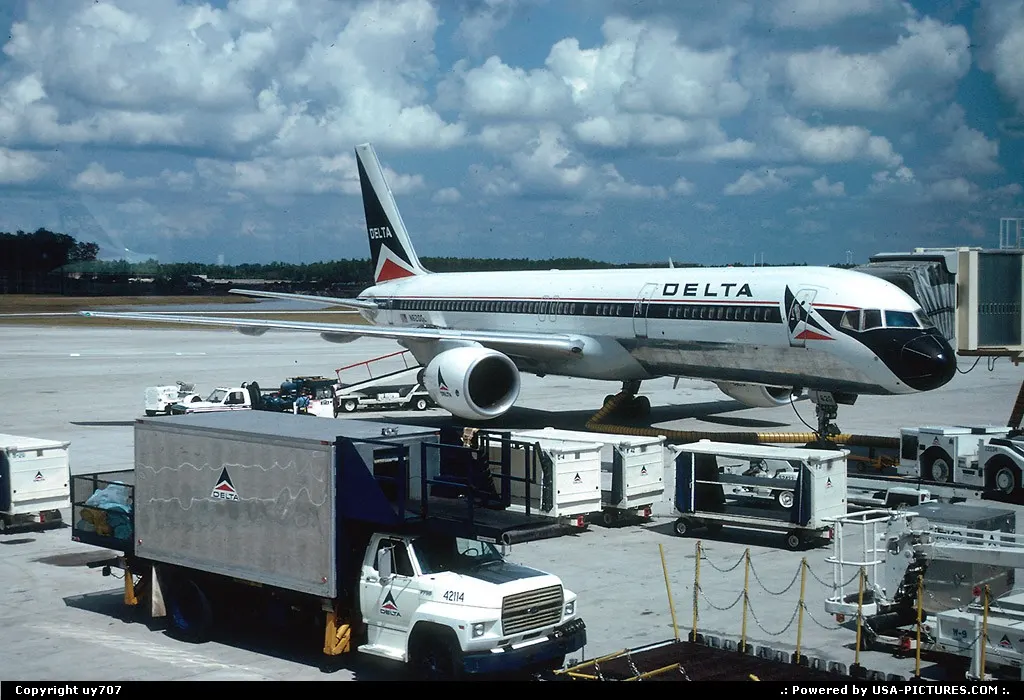 A Delta Air Lines' Boeing 757-200 sitting at gate between two missions.