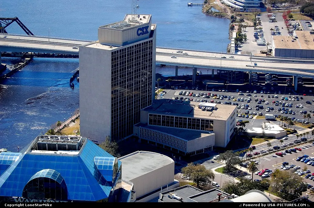CSX Transportation Building from The Skyline Dining & Conference Center - 42nd floor Ba...
