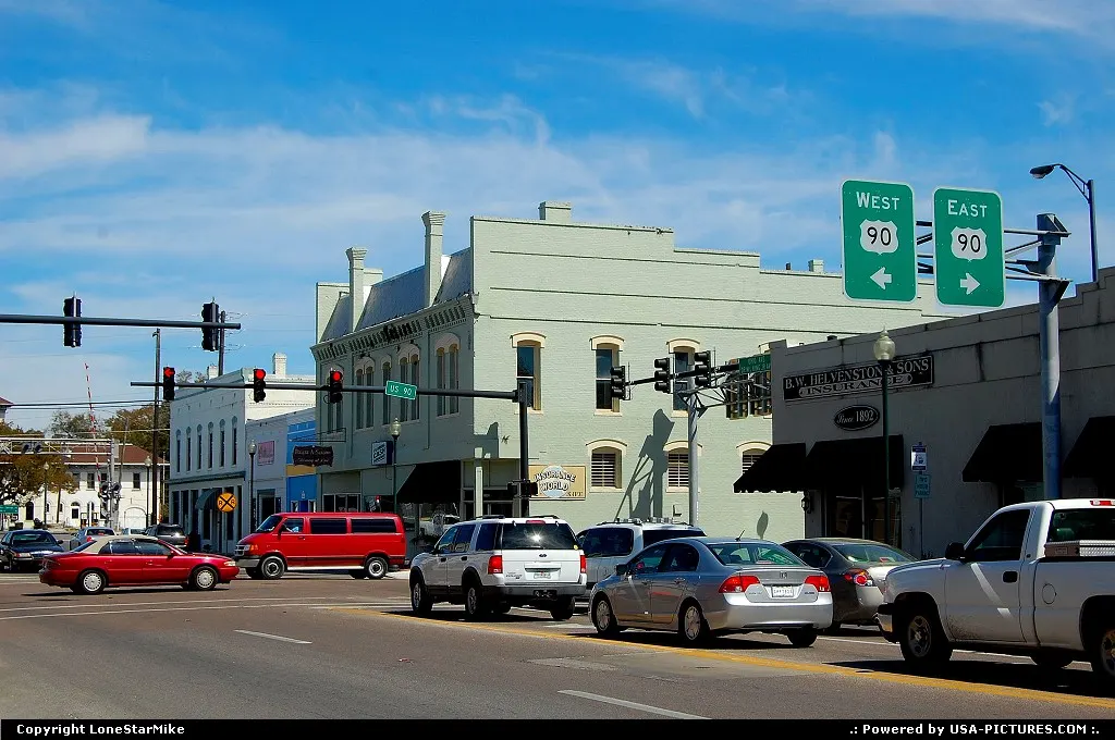 Ohio Street in Downtown Live Oak, FL