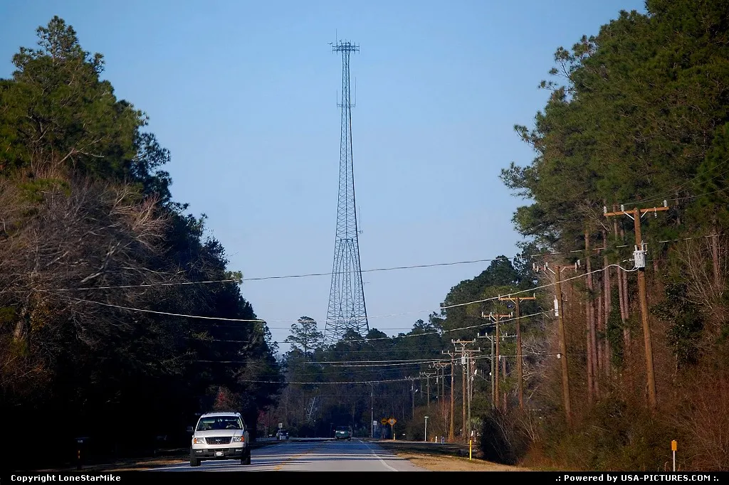Rural highway near McClenney, FL