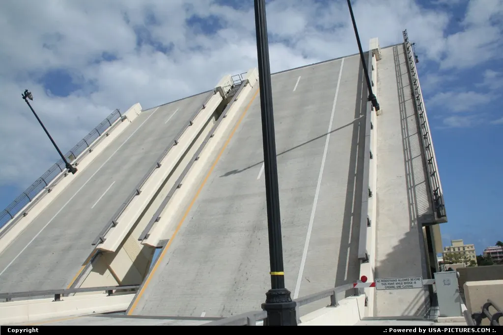Upper position of a bridge