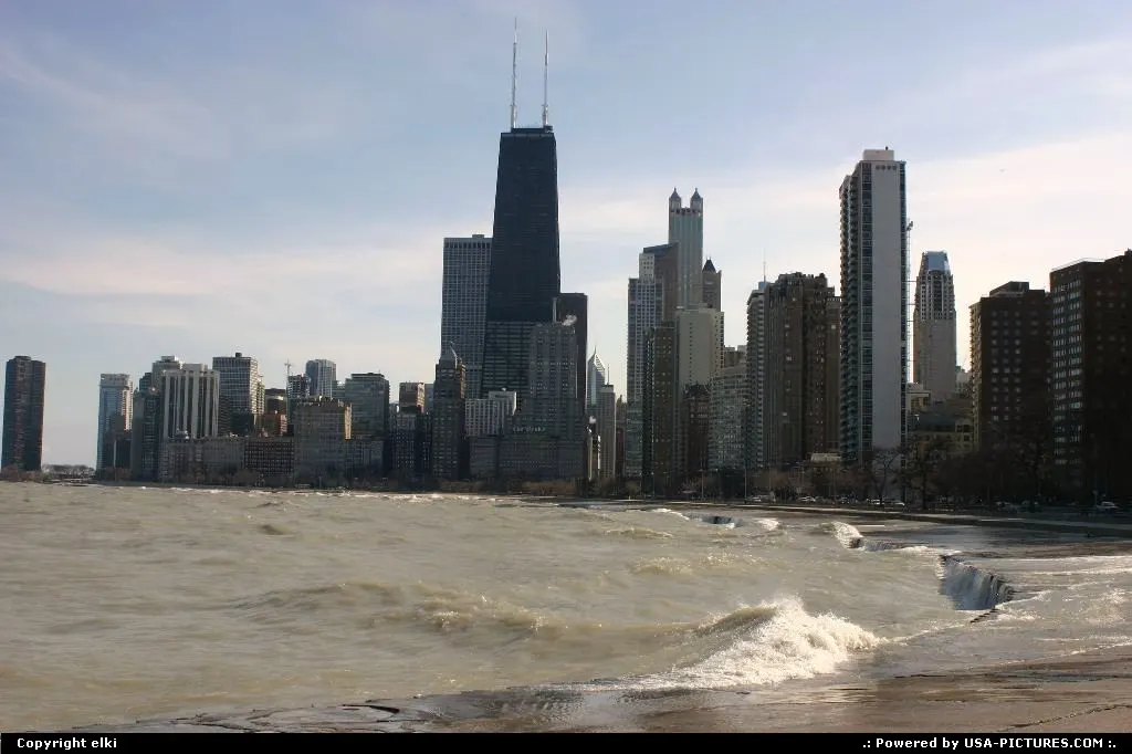 Skyline chicago from north beaches