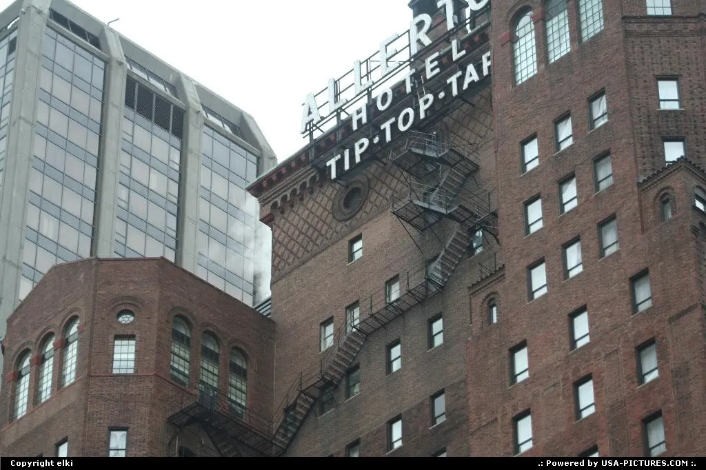 Typical building at chicago with the exit stairs outside.