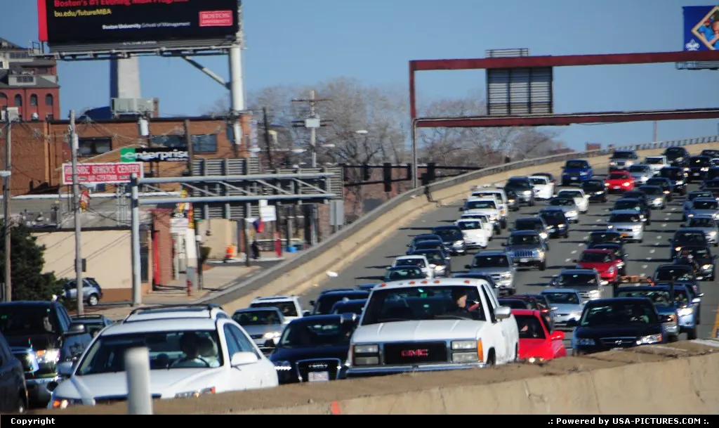 Traffic jam while commuters are leaving Boston for eastern week end.