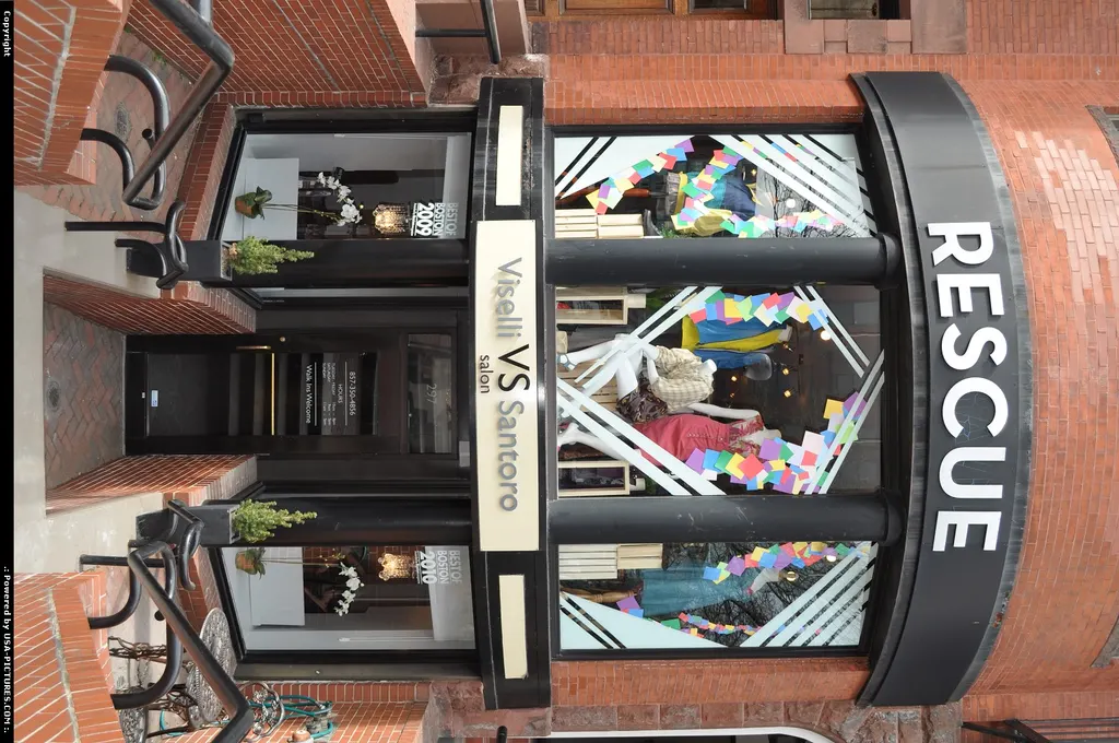 Shop at newbury street Boston