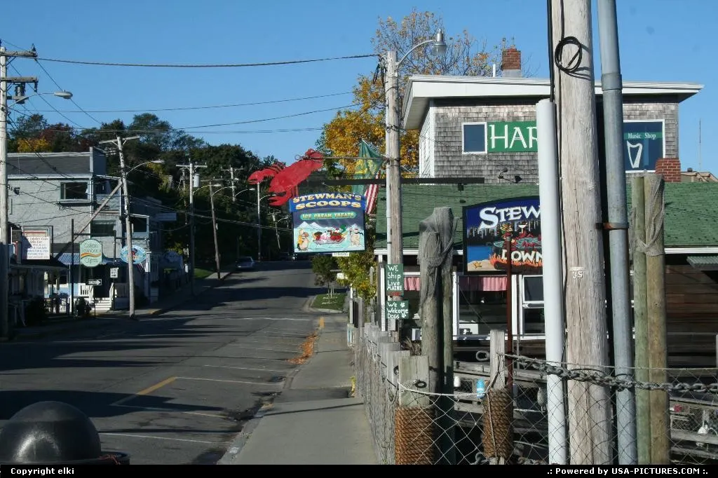 bar harbor typical street