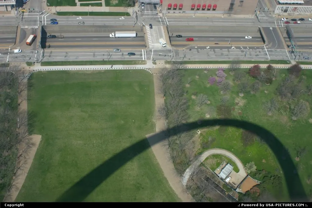 Saint louis Missouri mississippi, arch, st louis, twa