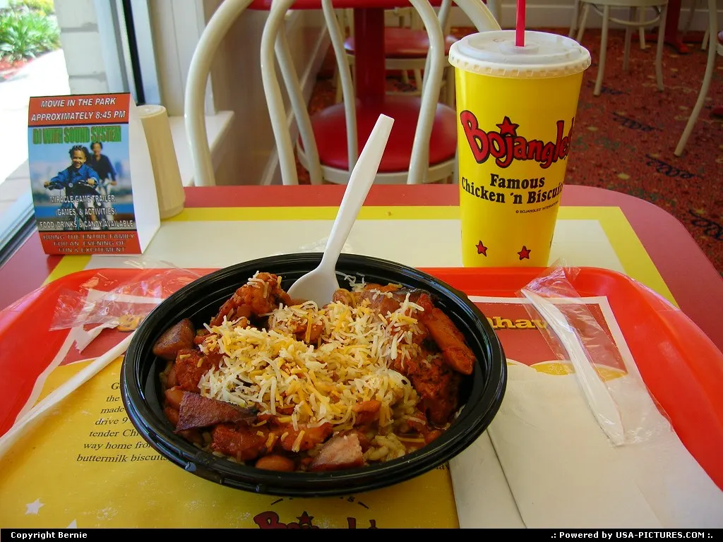 A creole meal as you can enjoy in Bojangles restaurants, a typical southerner fast food...