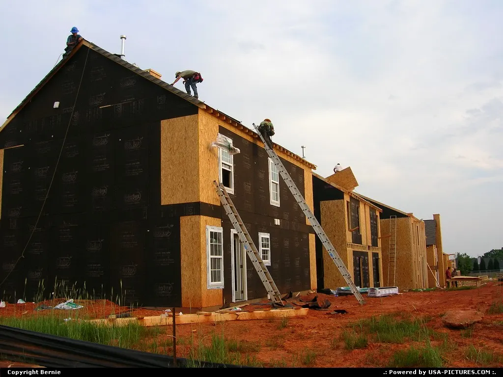 And carefully coated to be isolated. Houses beeing built in North Charlotte