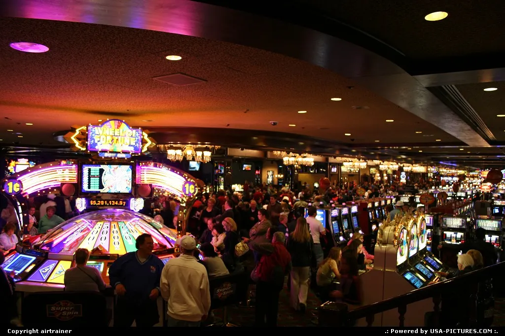 Las Vegas / inside the Barbary Coast.
