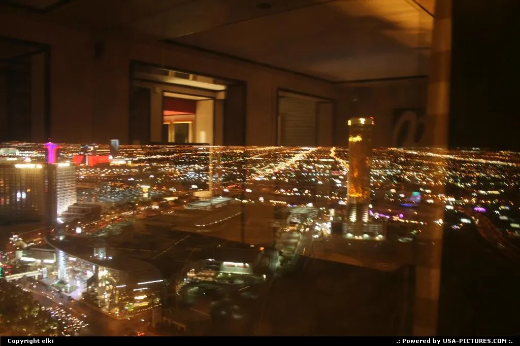 Night overwiew from encore wynn hotel room at las vegas.