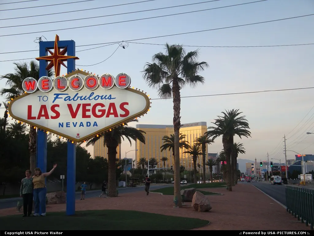Maybe one of the most pictured place in the city, welcome to fabulous Las Vegas !