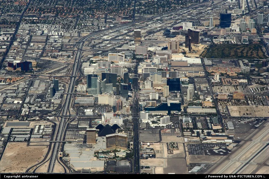 The Strip. See how close the airport is...