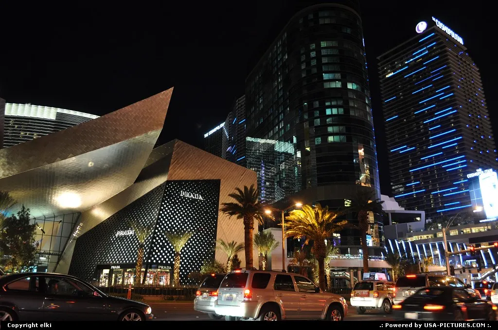 Las vegas strip, las vegas downtown. Cosmopolitain tower