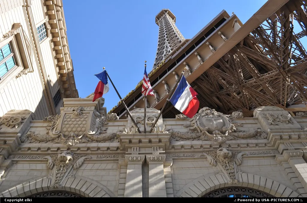 Las vegas, paris hotel. Amazing Tour Eiffel at the entrance
